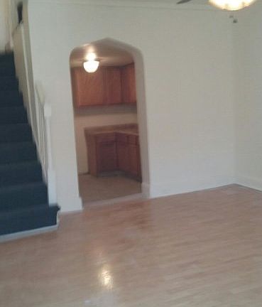 2nd image of 2140 E Clementine St