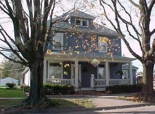 214 6th St, West Point, IA 52656