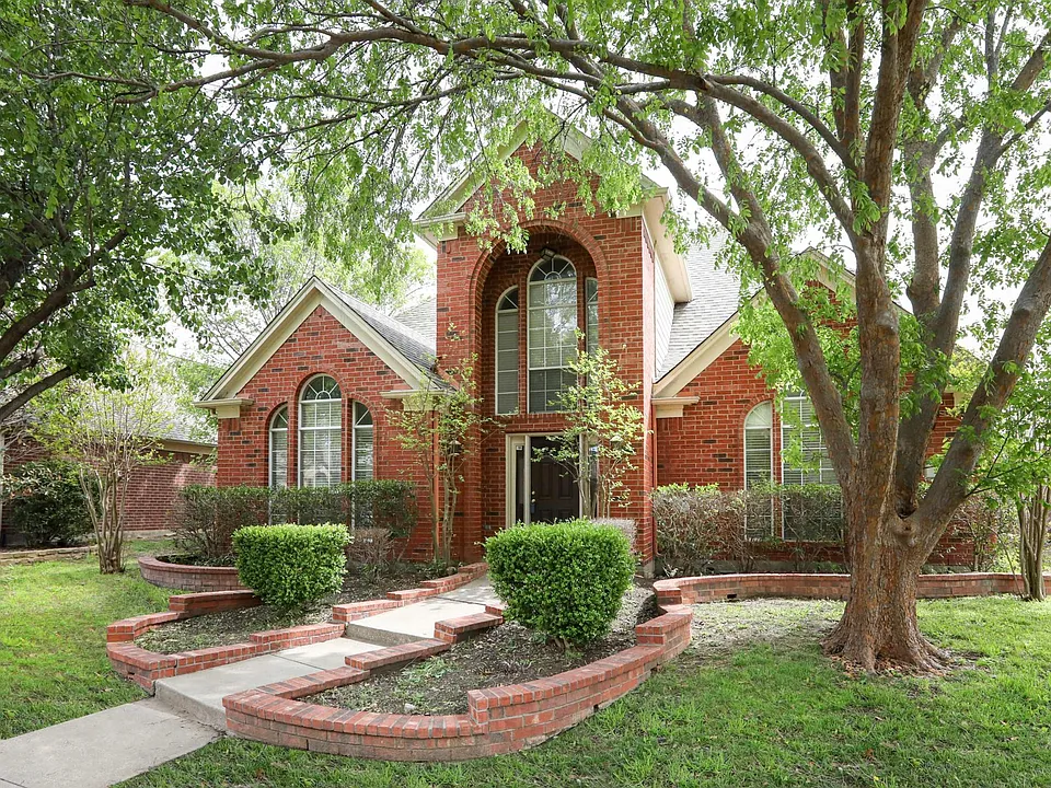 206 Howley Ct