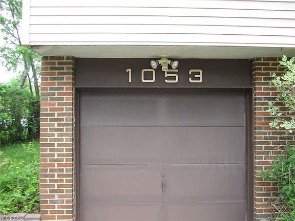 2nd image of 1053 Shadowlawn Dr
