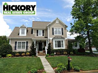 3127 17th Street Ln NE, Hickory, NC 28601