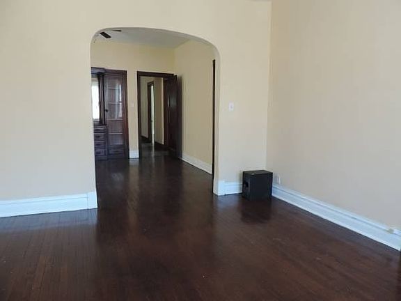 00F0F_hqvea3r56AJ_600x450