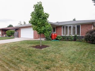 11050 Wakefield St, Westchester, IL 60154