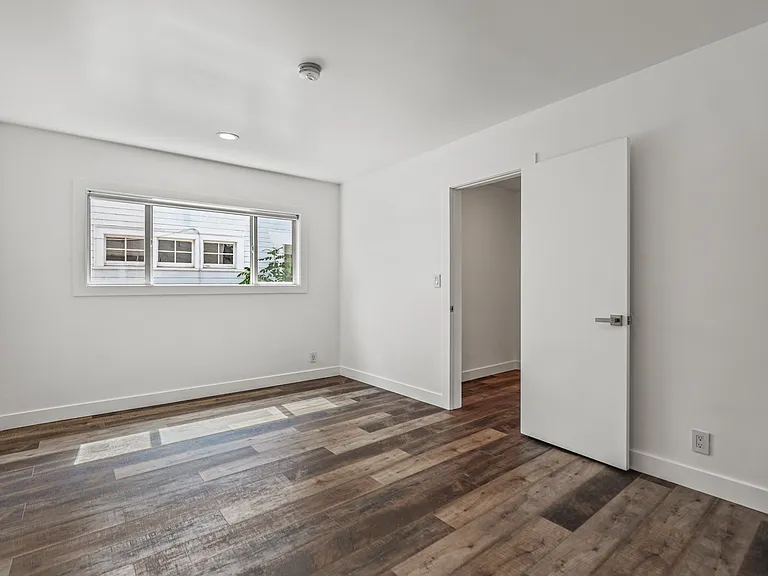 2730 Raymond Ave #I — Photo 13