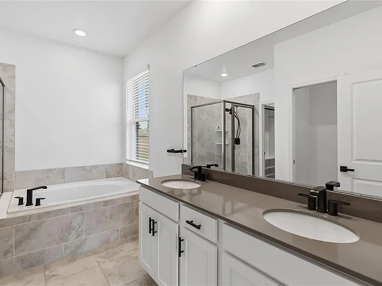 1772 Brush Cherry Pl — Photo 16