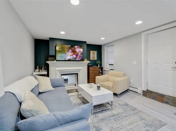 119 Coles Street image 1 of 5