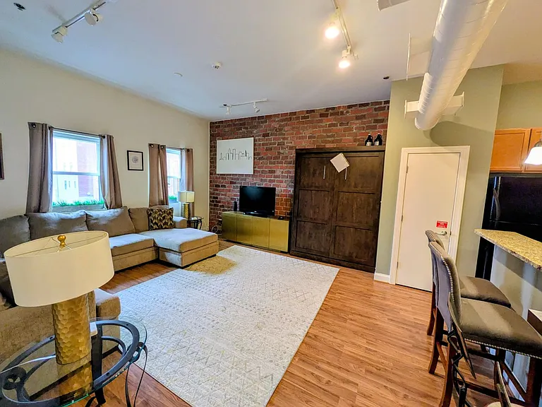220 W Market St #311 — Photo 6