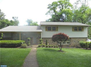 7792 Green Valley Rd, Wyncote, PA 19095