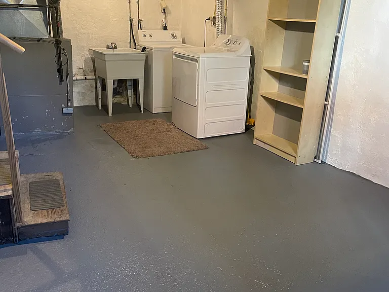 118 Titan St — Photo 25