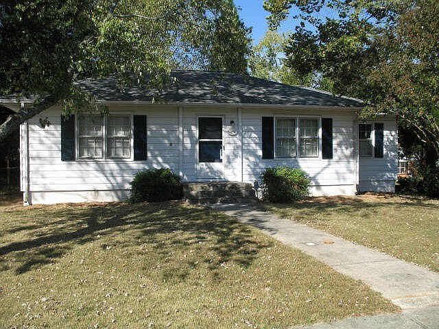 1st image of 2450 Pasadena Pl SE