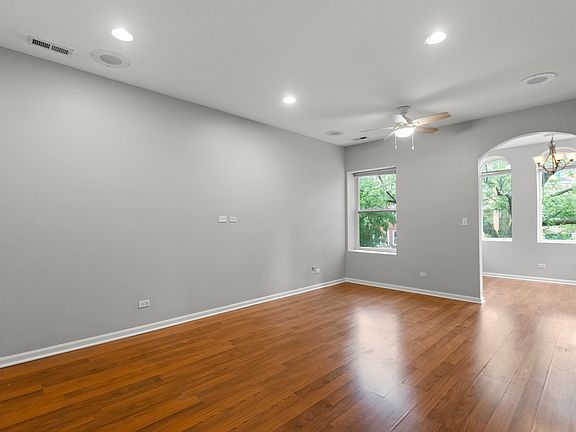 3rd image of 7717 N Marshfield Ave #2