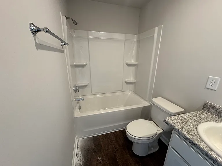 173 Driftwood Ln — Photo 3