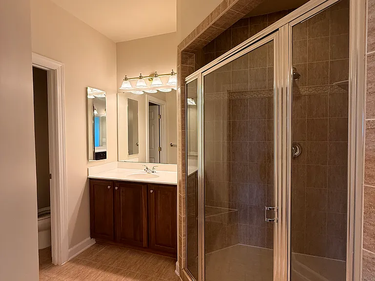 605 Whetstone Glen St #605 — Photo 4