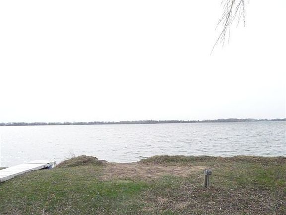 Wind Lake - Waterfront