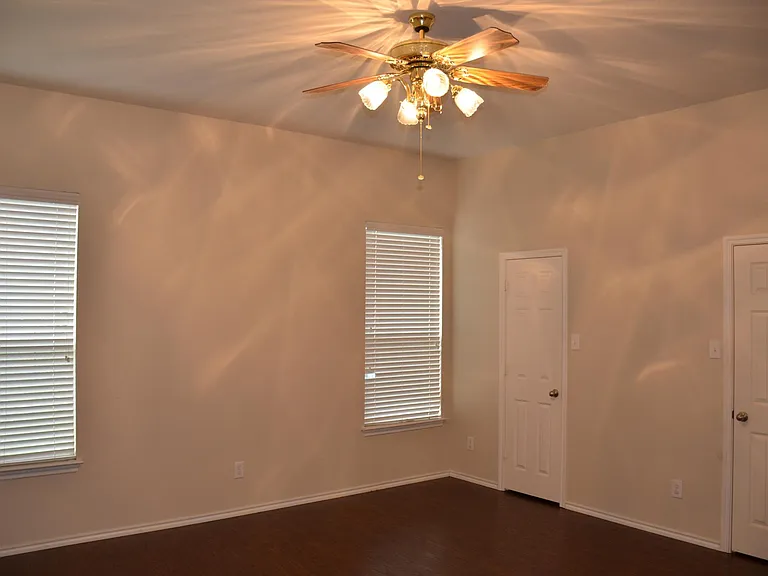 3305 Ocean Dr — Photo 14