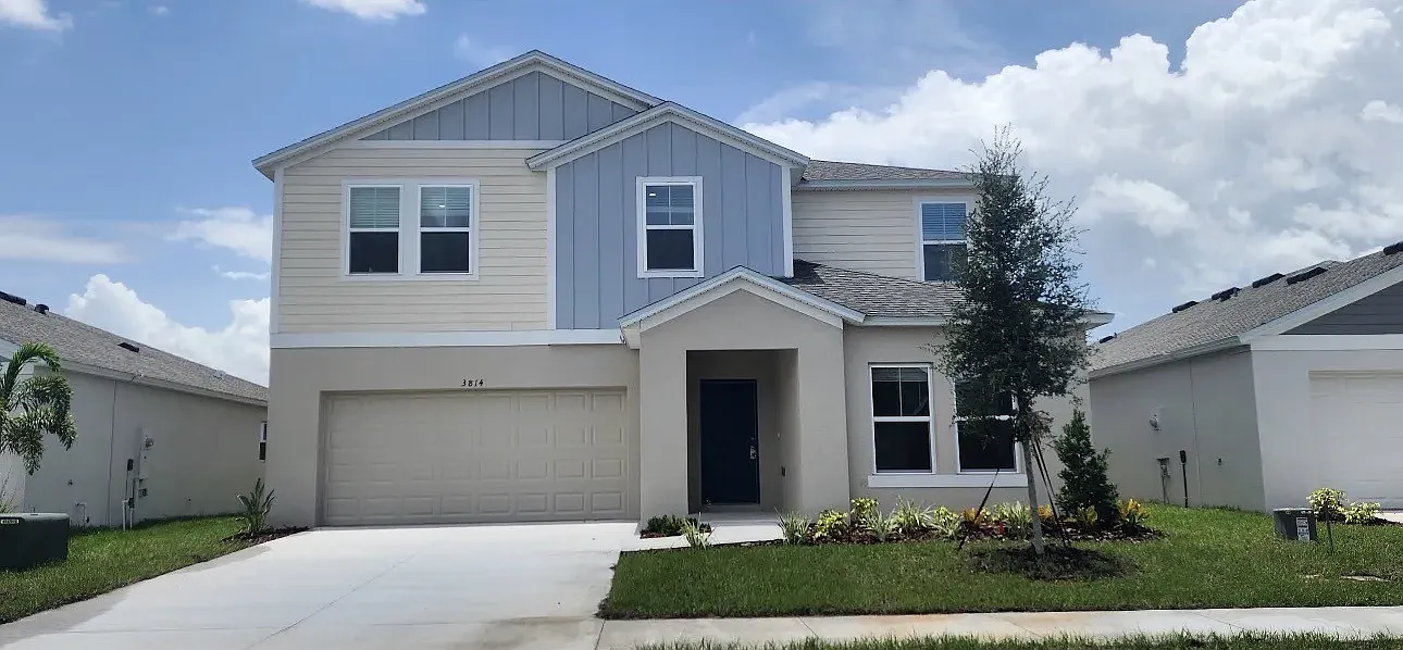 6 bed, 2892 sqft, $3,600 — Photo 1