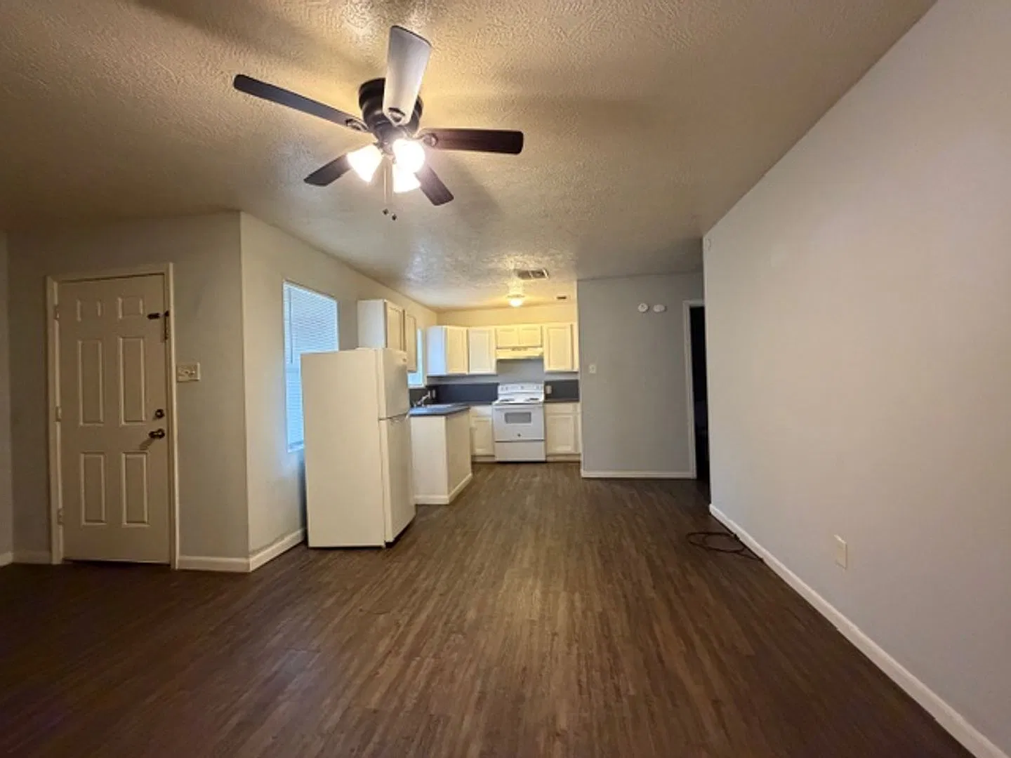 713 Sally Mae St — Photo 3