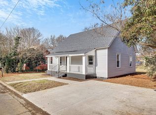 16 Geer St, Greer, SC 29650