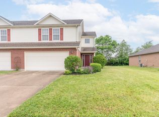 2204 Navajo Trl, Piqua, OH 45356