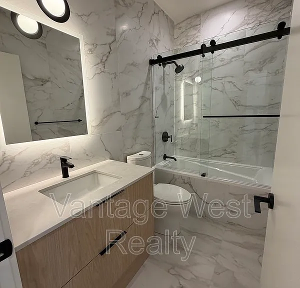 3700 Capozzi Rd #901 — Photo 12