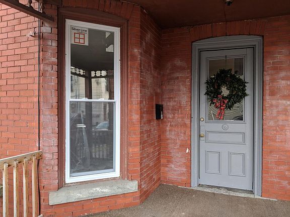 3rd image of 9 Hakes Ave