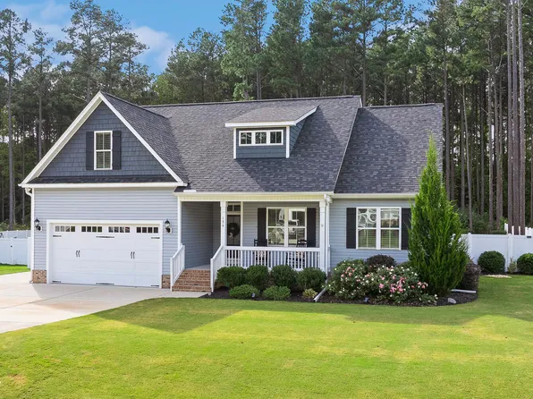 134 Highclere Ln, Selma, NC 27576