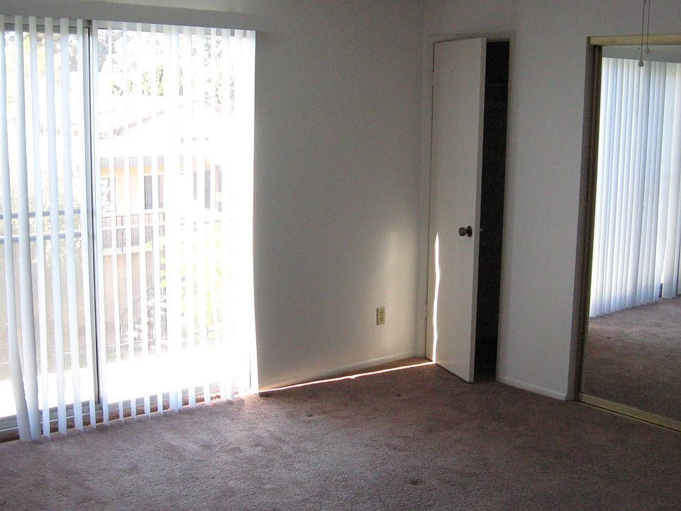 1st image of 10939 Del Norte St APT 211
