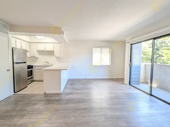 10758 Lawler St, Los Angeles, CA