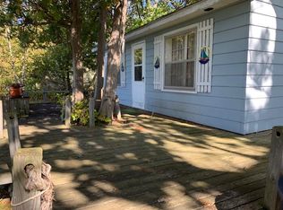6480 Margaret Dr, Indian River, MI 49749
