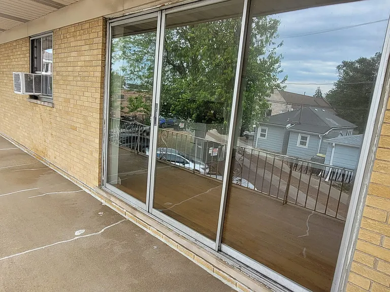 2900 N River Rd #9 — Photo 5