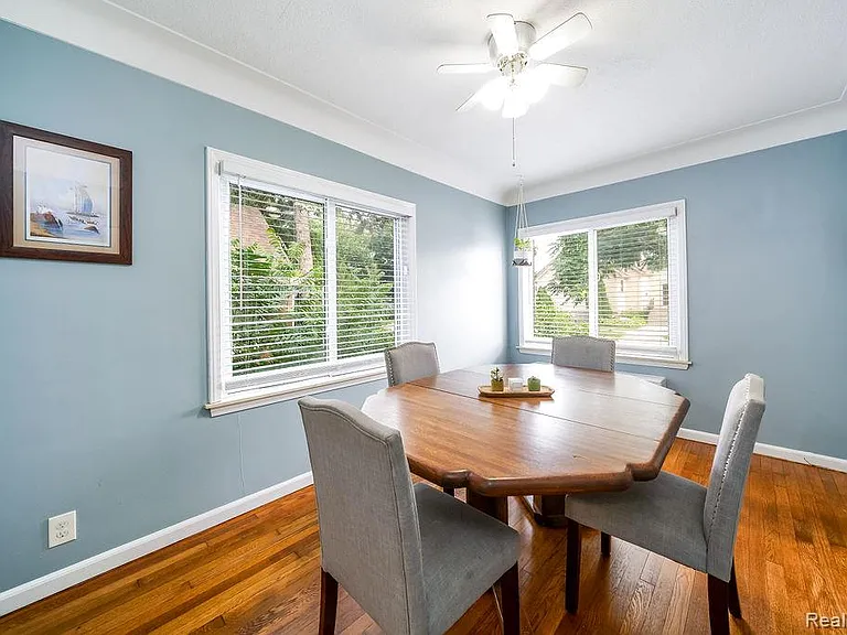 165 Bowers St — Photo 3
