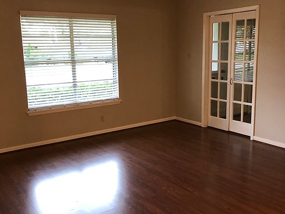 4th image of 3725 Bentwood Ln