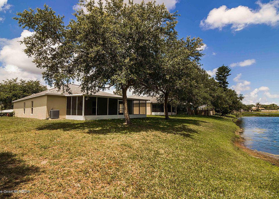 1st image of 1123 White Oak Cir