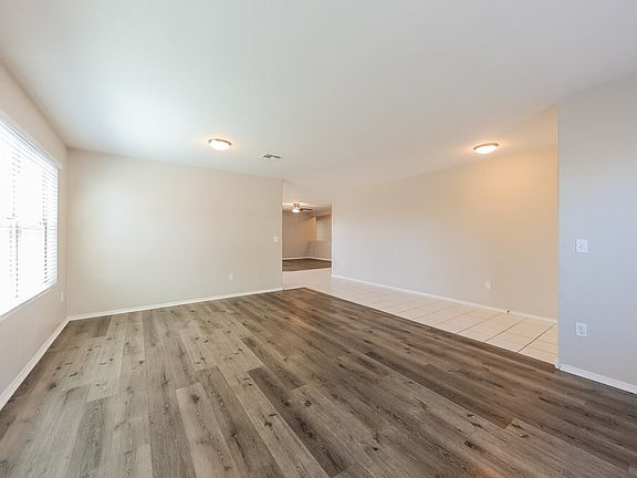 3rd image of 8211 W Mission Ln