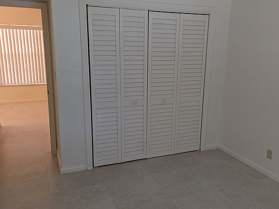 4th image of 5220 NE 14th Way APT 3