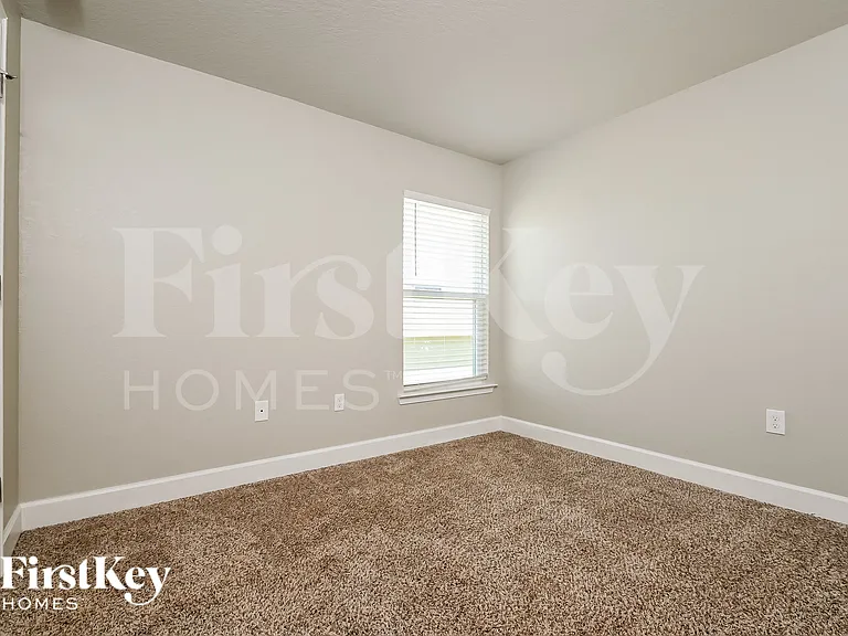 243 Brookshire Dr — Photo 15