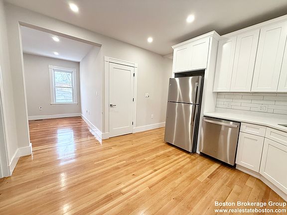 2nd image of 36 Raven St #1