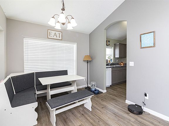 5th image of 965 Oak Arbor Cir