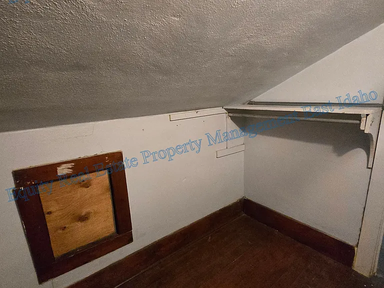 925 W Clark St #925 — Photo 36