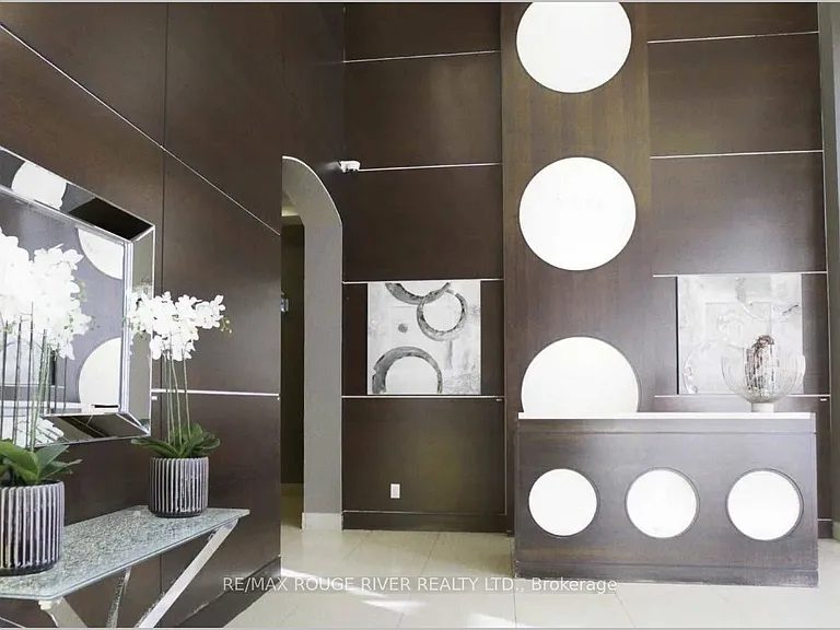 25 Town Centre Ct #2811 — Photo 13
