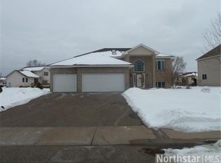 10051 Butternut Ave N, Brooklyn Park, MN 55443