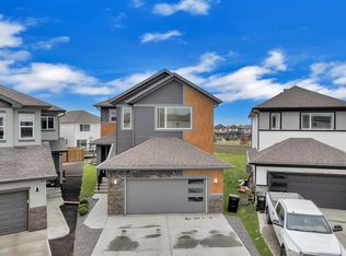 2029 13a Ave NW, Edmonton, AB T6T2R8