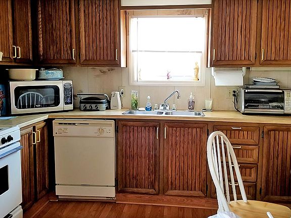 2nd image of 703 Fresh Pond Ave Unit 281