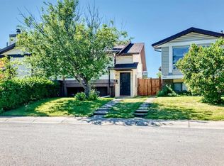 641 Whitewood Rd NE, Calgary, AB T1Y4A1