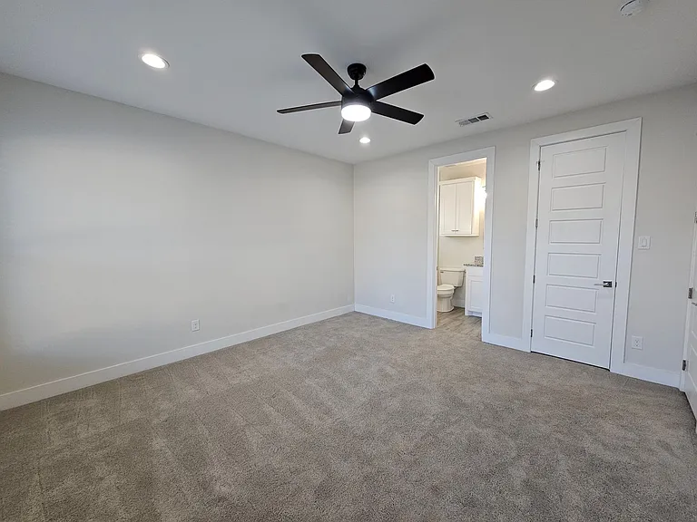 1922 McBroom St — Photo 5