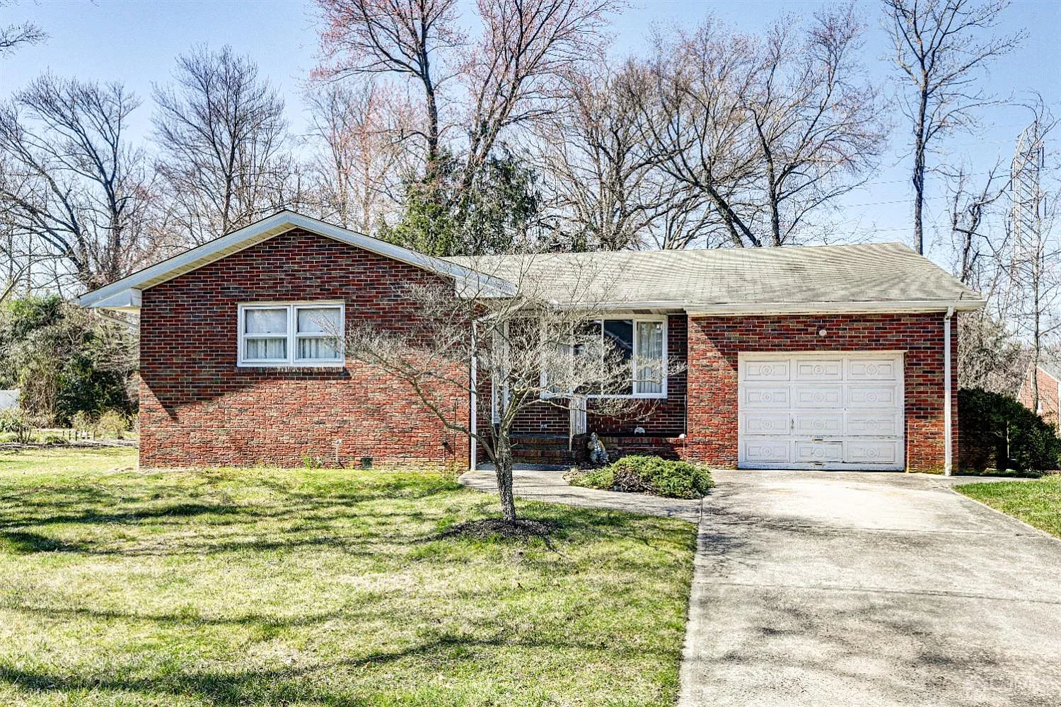 26 Glenwood Ave photo 1