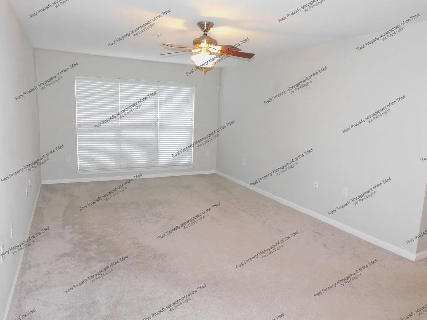 2 bed, 2.0 bath, 1064 sqft, $1,250 — Photo 2