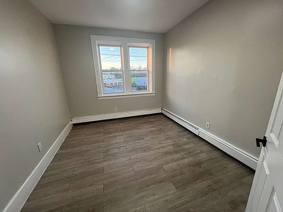 3rd image of 545 E 38th St APT 10