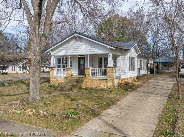 381 W 4th St, Booneville, AR 72927
