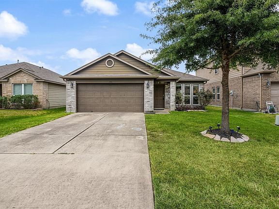 3rd image of 3306 View Valley Trl